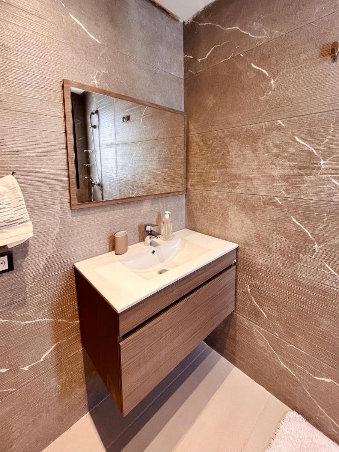 Moderne Au Decor Raffine *
